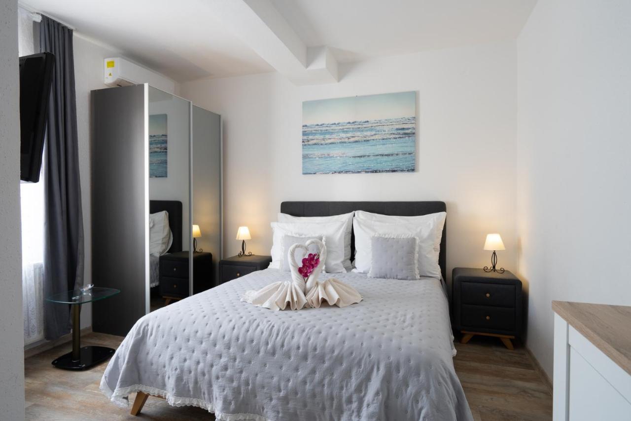 Irene Bed & Breakfast Tisno Exterior foto