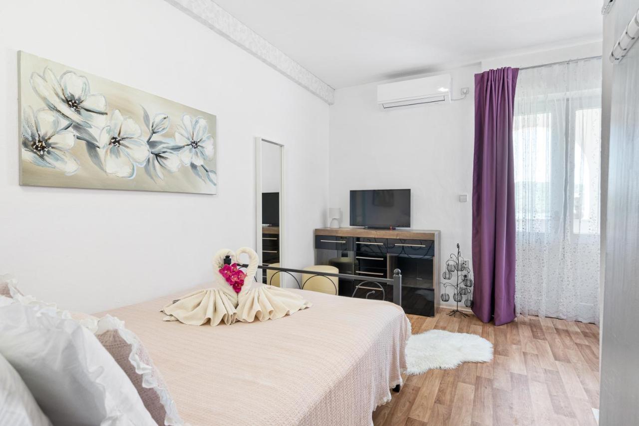 Irene Bed & Breakfast Tisno Exterior foto